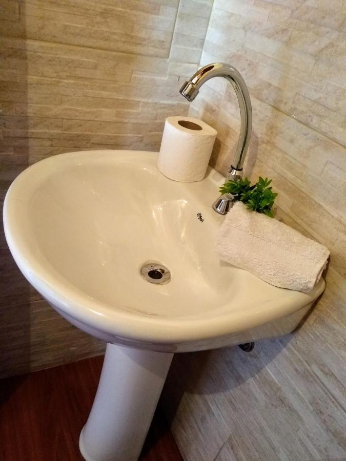 Social-Club La Cueva Hostel Минас Екстериор снимка
